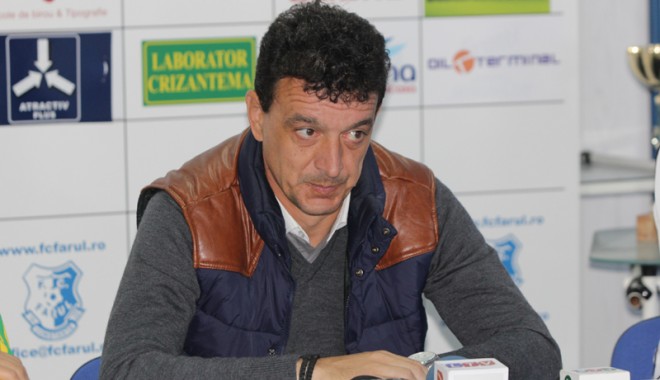 Alin Artimon, șanse mari de a rămâne la FC Farul - fotbalfarulalinartimon1-1352749647.jpg