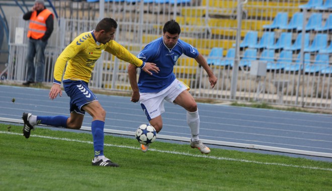 Marius Matei a plecat de la FC Farul! Vezi aici motivul. Urmează Curcă? - fotbalfarulmatei-1355404991.jpg