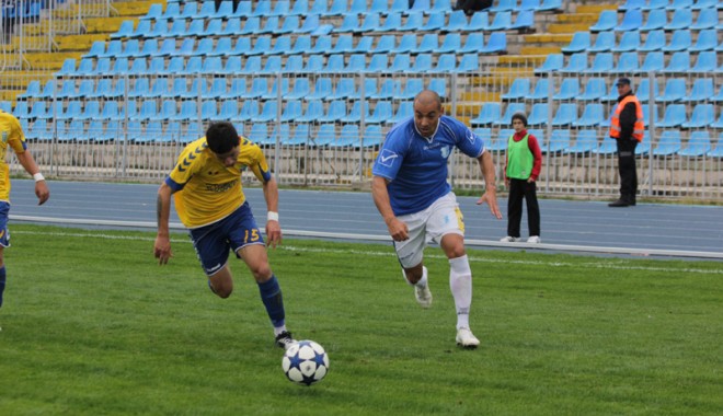 FC Farul are nevoie de victorie ca de aer în meciul cu Brăila - fotbalfarulslobozia39-1353020017.jpg