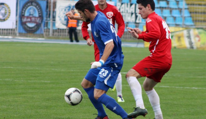 Galerie FOTO / Victorie pentru FC Farul în meciul cu Rapid CFR Suceava - fotbalfarutu7-1383410525.jpg