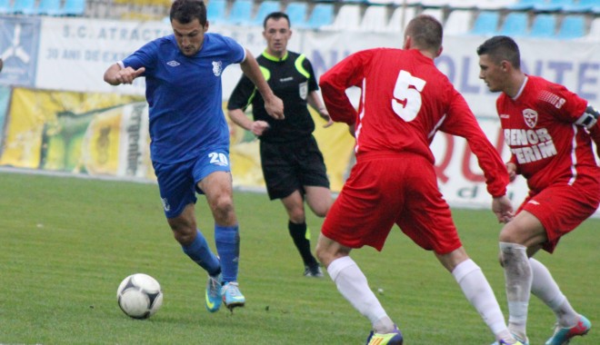 Galerie FOTO / Victorie pentru FC Farul în meciul cu Rapid CFR Suceava - fotbalfarutu9-1383410534.jpg