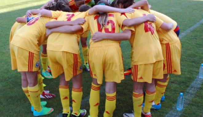 Fotbal feminin: Tricolorele U17 se pregătesc de calificarea la EURO - fotbalfemininsursafrf-1426510425.jpg