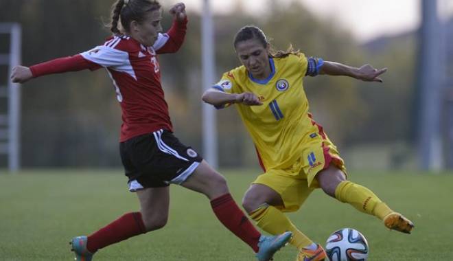 Fotbal: Naționala feminină, stagiu în Spania - fotbalfemsursafrf-1452699400.jpg
