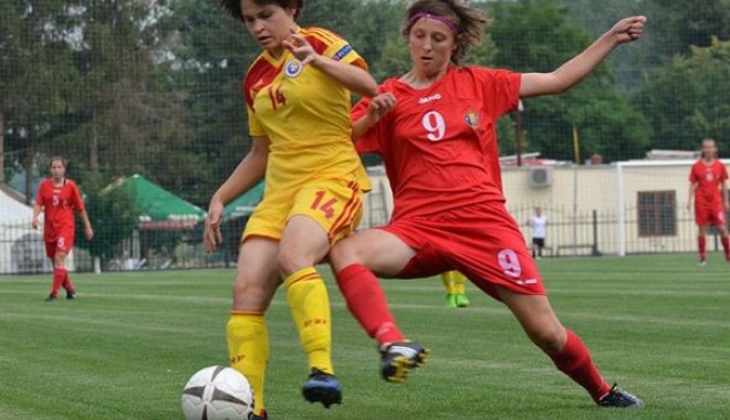 Fotbal feminin / Junioarele României au trecut de primul meci - fotbalfetejunioaresursafotositeu-1404997105.jpg