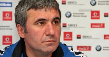 Hagi va primi 100.000 de dolari de la arabi. Află motivul! - fotbalhagi1349366028-1352640974.jpg