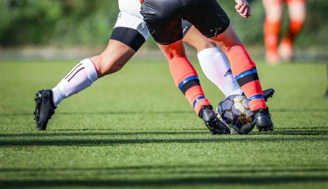 Un fotbalist de 15 ani a murit, după ce a fost lovit de un adversar într-o încăierare
