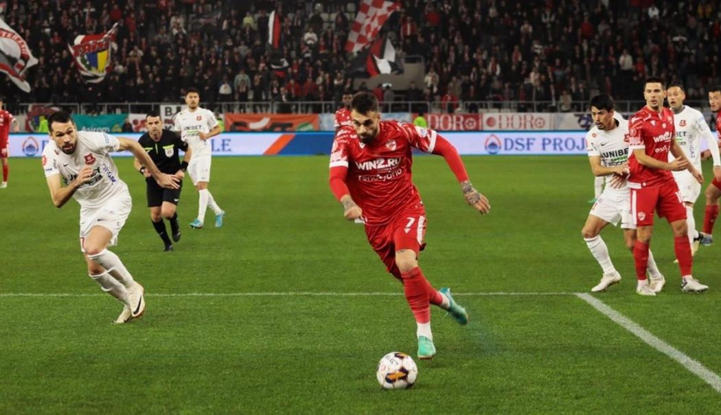 Fotbaliștii români joacă tot mai puțin în Superligă - fotbalisti-romani-1750341266.jpg