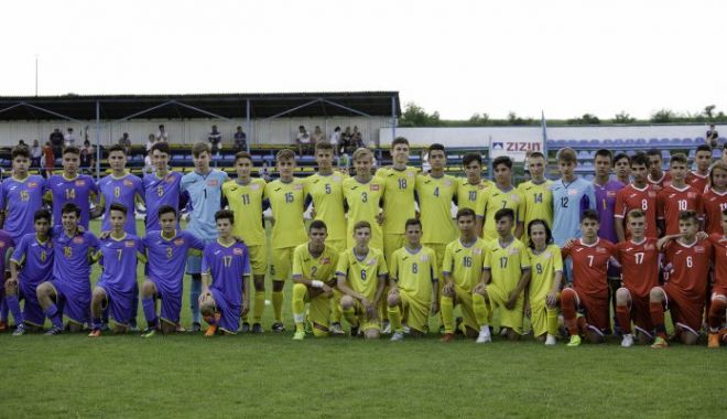 Fotbal / Stagiu de pregătire și selecție pentru naționala U15 a României - fotbaljuniori-1614790235.jpg