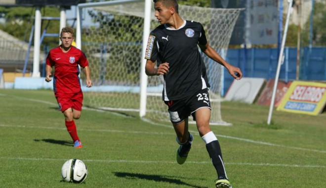 Fotbal / Juniorii Academiei Hagi au jucat două amicale, vezi rezultatele - fotbaljunioriacademie-1350553100.jpg
