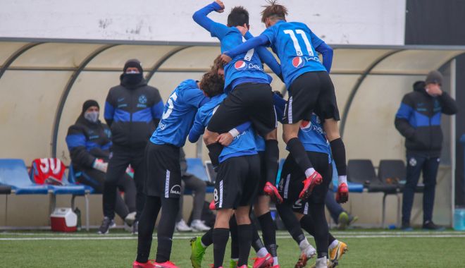 Fotbal / Juniorii Viitorului iernează pe primul loc în clasament - fotbaljuniorionline3011-1606732630.jpg