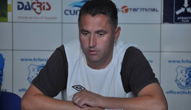Fotbal: Marian Pană a reziliat contractul cu FC Farul - fotbalpana-1415792973.jpg