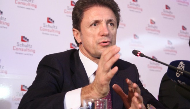 Gică Popescu face echipă cu Hagi pentru șefia FRF - fotbalpopescufrf-1372958432.jpg