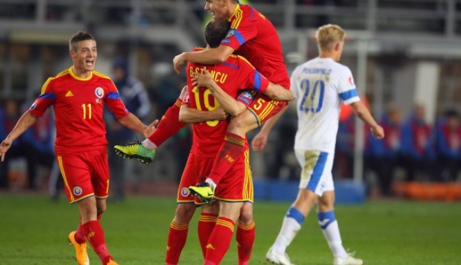 Fotbal: România, pe locul 21 în clasamentul FIFA - fotbalromaniaclasamentfifasursaf-1414061172.jpg