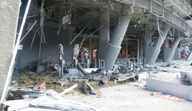 Fotbal: Stadionul formației Șahtior Donețk, avariat din cauza unei explozii - fotbalstadionsahtiorsursaindianu-1413883157.jpg
