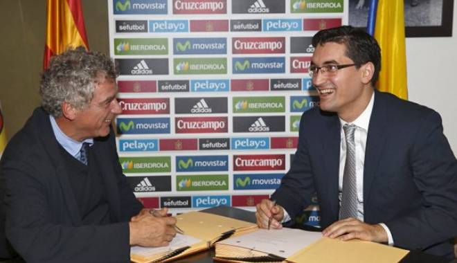 Fotbal: România va disputa un amical cu Spania, pe teren propriu - fotbalsursafrf-1447236501.jpg