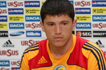 Fotbal / Cristian Tănase nu mai joacă în partidele cu Turcia și Olanda, vezi motivul - fotbaltanase-1349690439.jpg