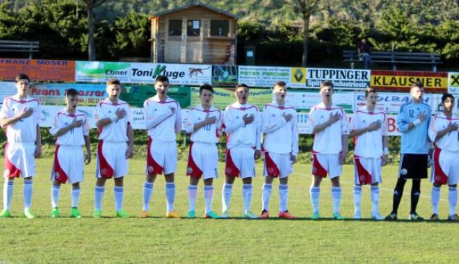 Fotbal U15: România U15 a învins Lendorf U16, într-un amical - fotbalu15-1428569146.jpg