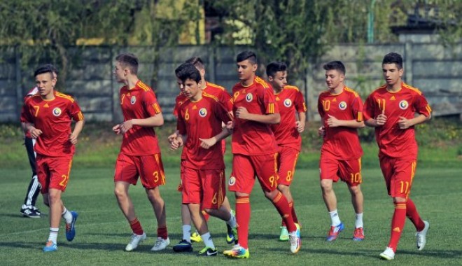 Fotbal U17: Tricolorii dispută, astăzi, primul meci oficial - fotbalu17sursafrfro-1411634617.jpg
