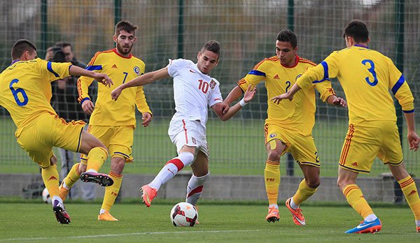 Fotbal U21: Selecționerul Teja pregătește un meci test între selecționatele A și B - fotbalu21mecitestsursafrfro-1416234459.jpg