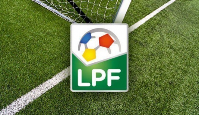 Jale-n fotbalul românesc. Două cluburi penalizate, alte două fără dosar de licențiere - fotbalul-1495619213.jpg