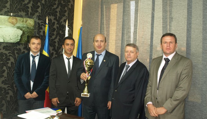 Echipa de fotbal a Universității 