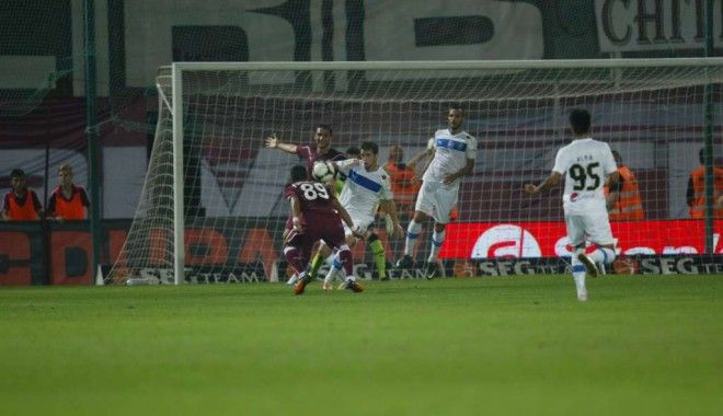 Fotbal / Cel mai tânăr jucător din Liga I joacă pentru FC Viitorul - fotbalviitorul-1349091085.jpg