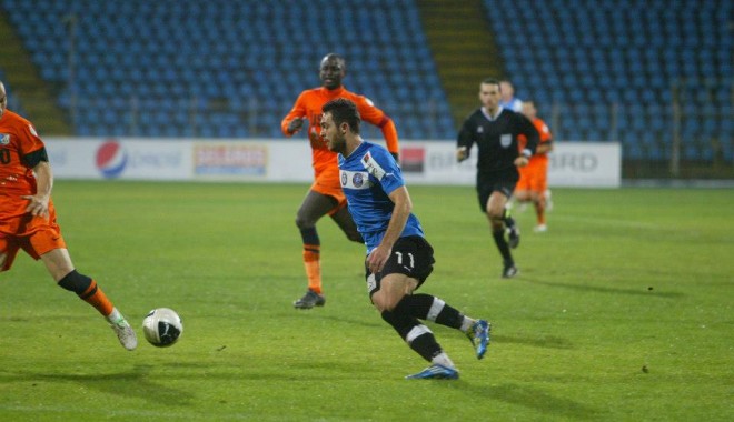FC Viitorul joacă, azi, contra Gloria Bistrița. Vezi ora meciului și televizarea - fotbalviitorul-1351860534.jpg