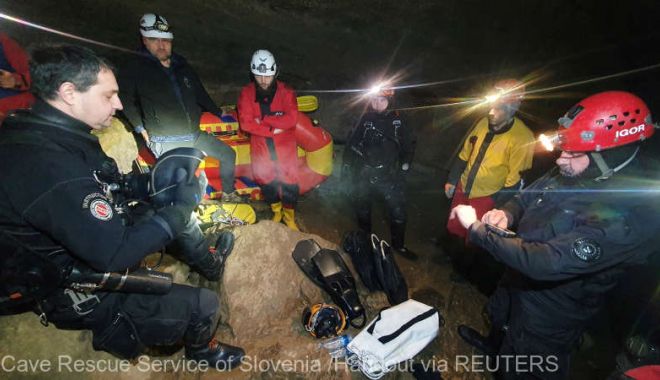 Persoanele rămase blocate într-o peșteră inundată, SALVATE AZI