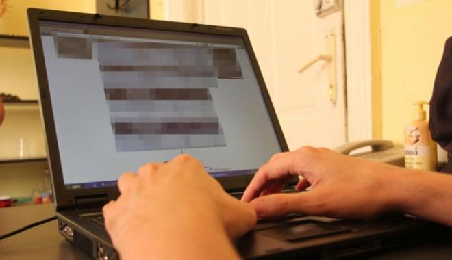 CHINA / Zeci de mii de persoane, arestate pentru pornografie pe Internet - foto93226-1419256511.jpg