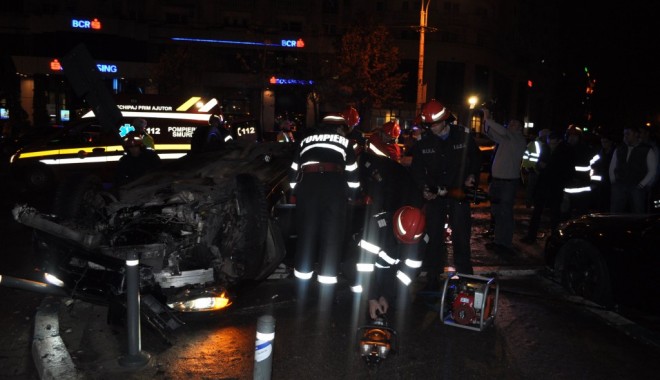 Constănțean implicat într-un grav accident rutier, în București (GALERIE FOTO) - fotoaccident21024x680-1327155215.jpg