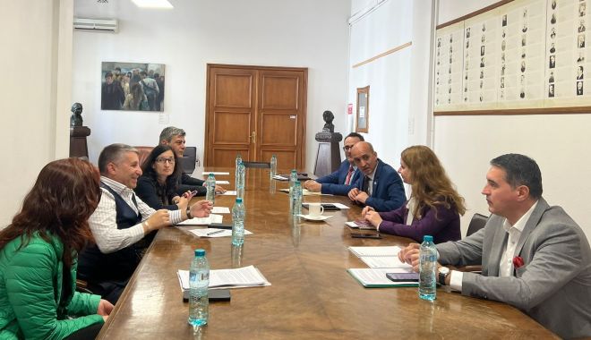 Care au fost temele de discuție dintre ministrul Ligia Deca și reprezentanții FNAP - fotocom220102022-1666353737.jpeg