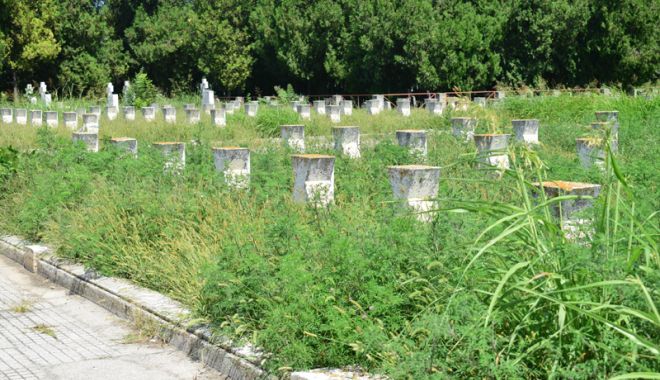 Cimitirul Eroilor din Constanța, monument de indiferență și lipsă de respect - fotofondcimitir12-1534868658.jpg