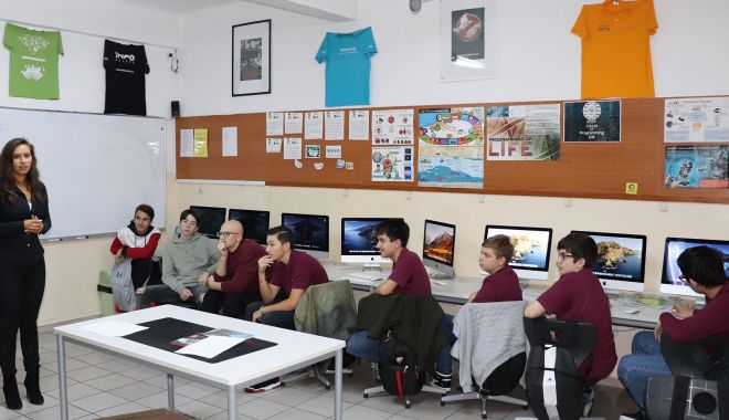 Cursuri online la Școala Spectrum și Liceul Internațional de Informatică din Constanța - fotofondcurs-1584034527.jpg