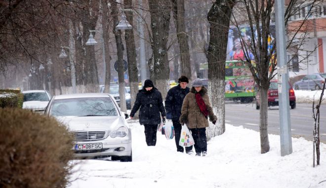 Vremea a luat-o razna! Fenomene extreme, șocuri hidrologice și ipoteze alarmante - fotofondfenomenemeteorologice1-1522084529.jpg