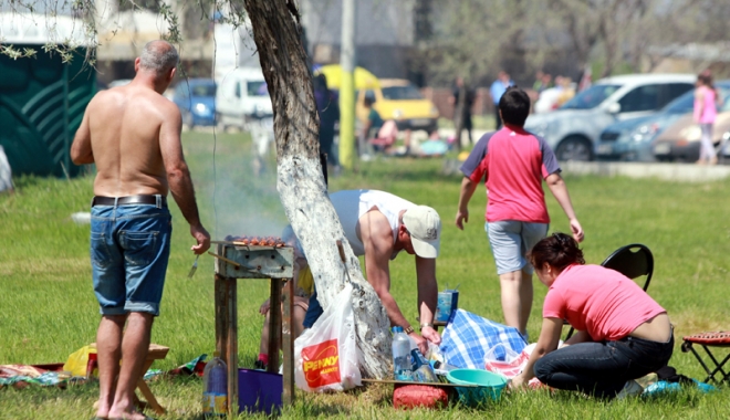 Unde mergem la picnic de 1 Mai, în Constanța - fotofondgratar1-1461856806.jpg
