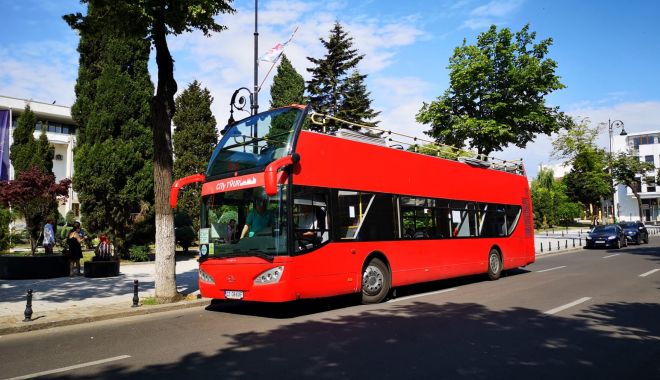 Autobuzele etajate deschid sezonul vacanței pe litoral! - fotofondliniaestivalacitytour-1560453469.jpg