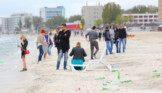 Minivacanța de 1 Mai, ultimele pregătiri. Vine un mega-weekend cu muzică, petreceri și mâncare bună - fotofondminivacanta-1492617048.jpg