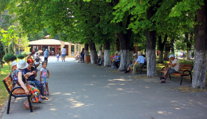 Pensii mai mari de la anul! Punctul de pensie va depăși 1.000 de lei - fotofondpensii-1474476766.jpg