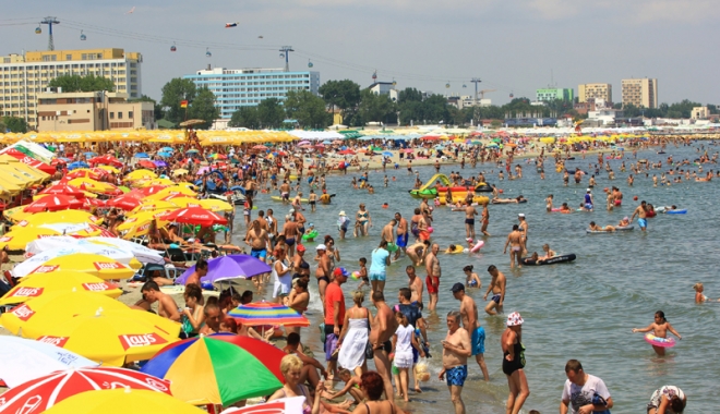 Cu ochii pe plajele de pe litoral. Cine respectă legea și ce riscă 