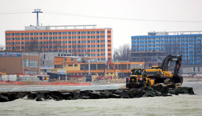 Sezonul estival, în pericol! Plajele din Mamaia, Constanța și Eforie nu vor fi gata - fotofondplajeministru9-1426873544.jpg