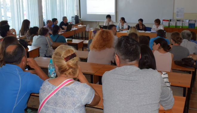 Profesorii au scăpat de examen! Concursul de titularizare a fost suspendat - fotofondprofesoriiauscapattitula-1592499213.jpg