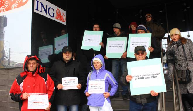 Cum poți să scapi de ratele uriașe la creditul în franci elvețieni - fotofondprotestingbulevardulmama-1424275266.jpg