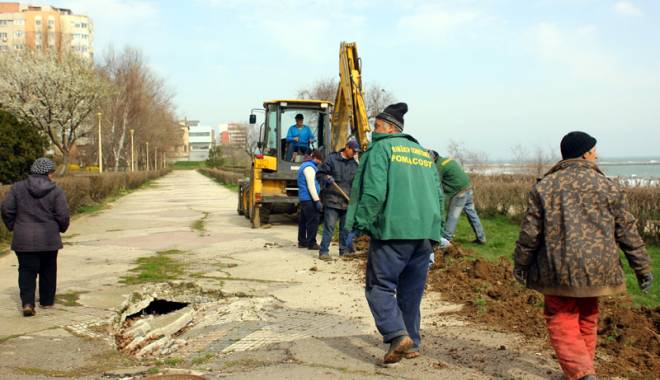 A început reabilitarea promenadei din Faleză Nord. Ce vrea să facă Primăria Constanța - fotofondreabilitarefaleza4-1457883081.jpg