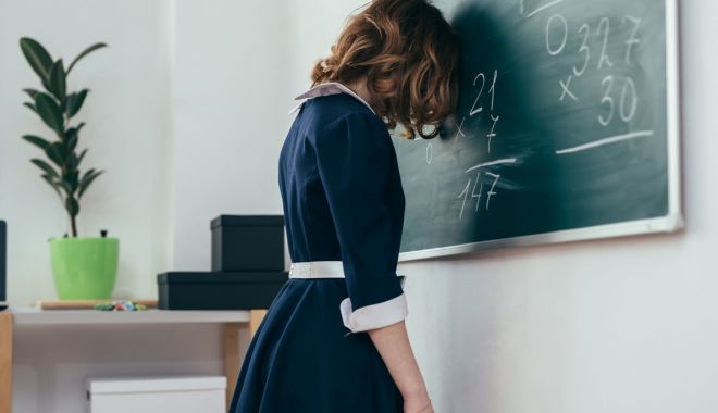 Rușinos! Cine ne învață copiii! Note de 2 și 3, la concursul de titularizare pentru profesori - fotofondrusinostitularizare1-1596563326.jpg