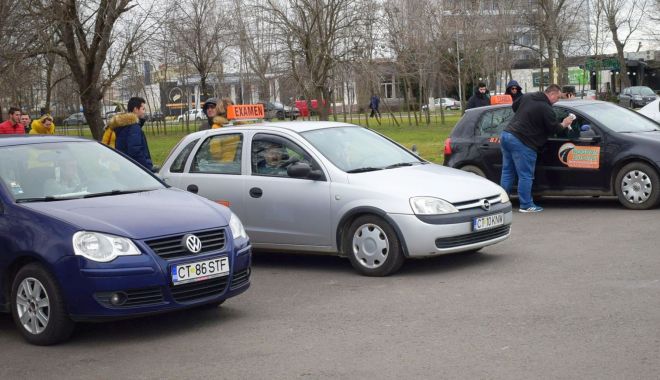 Școlile auto au tras obloanele. Ce măsuri solicită instructorii auto - fotofondscoliauto1-1585069314.jpg