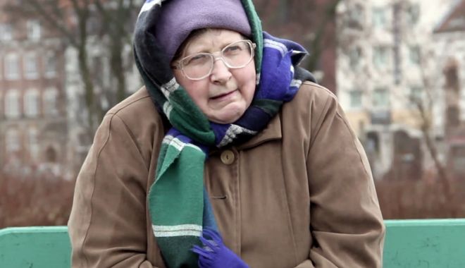 Singuri și neputincioși în fața morții. Povești triste ale bătrânilor din Constanța - fotofondsingurisineputinciosibat-1518714619.jpg