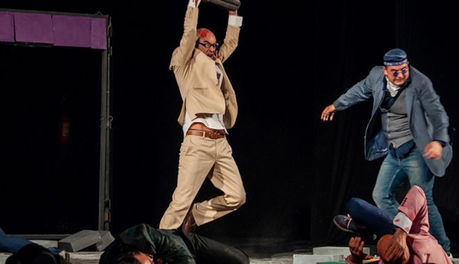 Constănțenii, invitați la teatru, week-end-ul acesta - fotofondteatru-1542989646.jpg