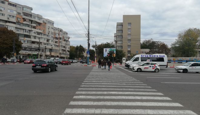 Necazuri în traficul din Constanța: „Facem curse contra cronometru pe trecerile de pietoni!” - fotofondtreceridepietoni-1605209555.jpg