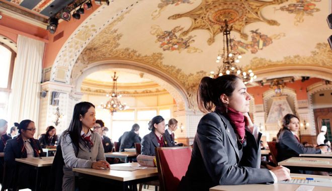 Târg educațional. Universități  din toată lumea, prezente la Constanța - fotofonduniversitati1-1537976065.jpg