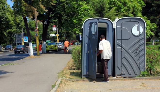 GALERIE FOTO / Cum au ajuns WC-urile publice din Constanța baruri, restaurante și terase - fotofondwc-1438013480.jpg